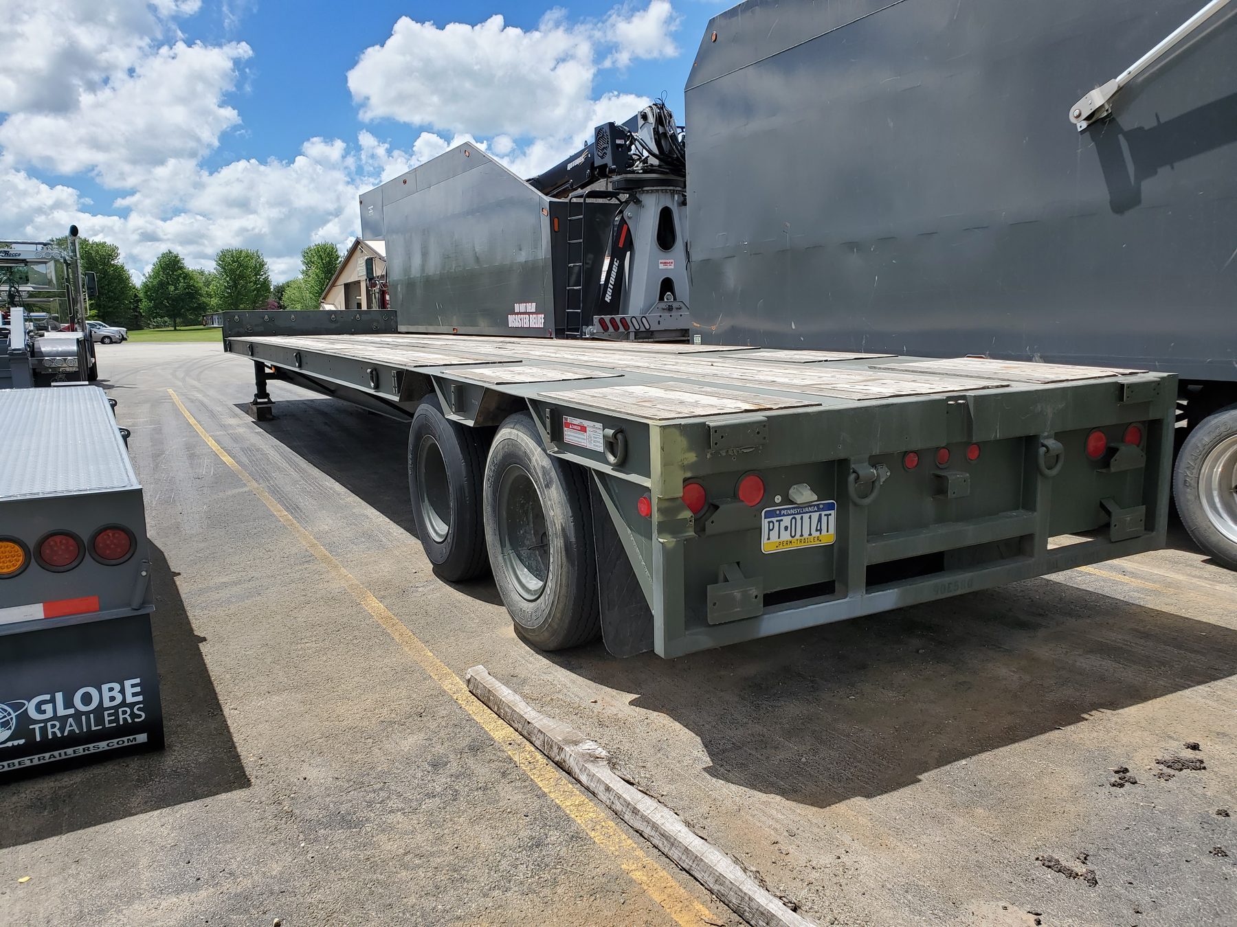 A Mobile Solids Solutions trailer with company livery