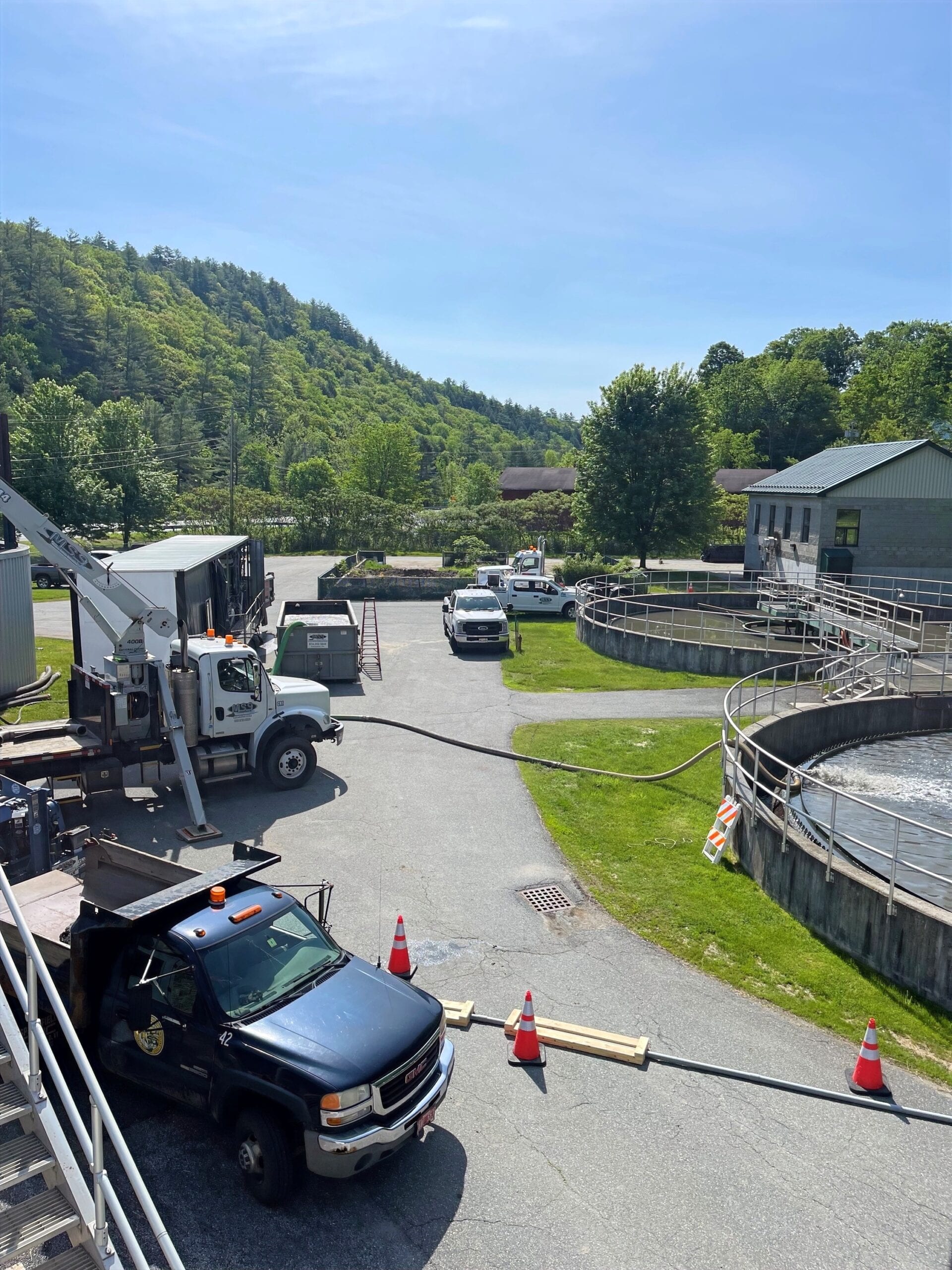 An active Mobile Solids worksite at a municipal treatment plant